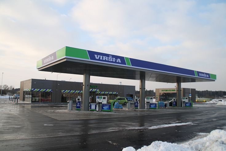 Latviešiem pēdējā iespēja uzpildīties “pa lēto”: degvielas cenas Eiropā strauji pieaug